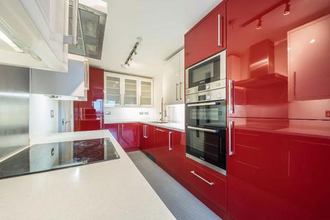 2 bedroom flat to rent, Portsmouth Road, Kingston Upon Thames KT1