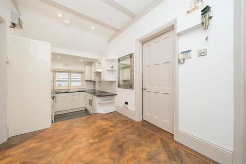 2 bedroom flat for sale, Teignmouth Road, London NW2
