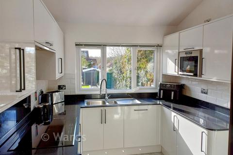 2 bedroom semi-detached house for sale, Moncktons Avenue, Maidstone ME14