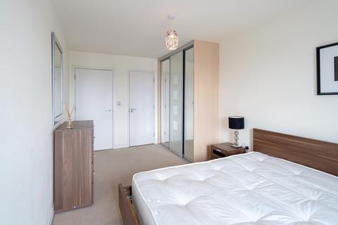 undefined, Crowder Street, Aldgate East E1