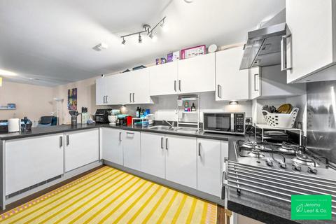 2 bedroom apartment for sale, Witcomb Lodge, N2