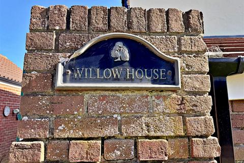 undefined, Waltham Road, Barnoldby-Le-Beck, Grimsby, N.E. Lincs, DN37 0DS