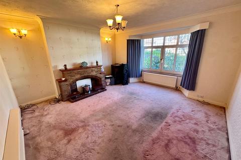 3 bedroom semi-detached house for sale, The Close, Scarborough