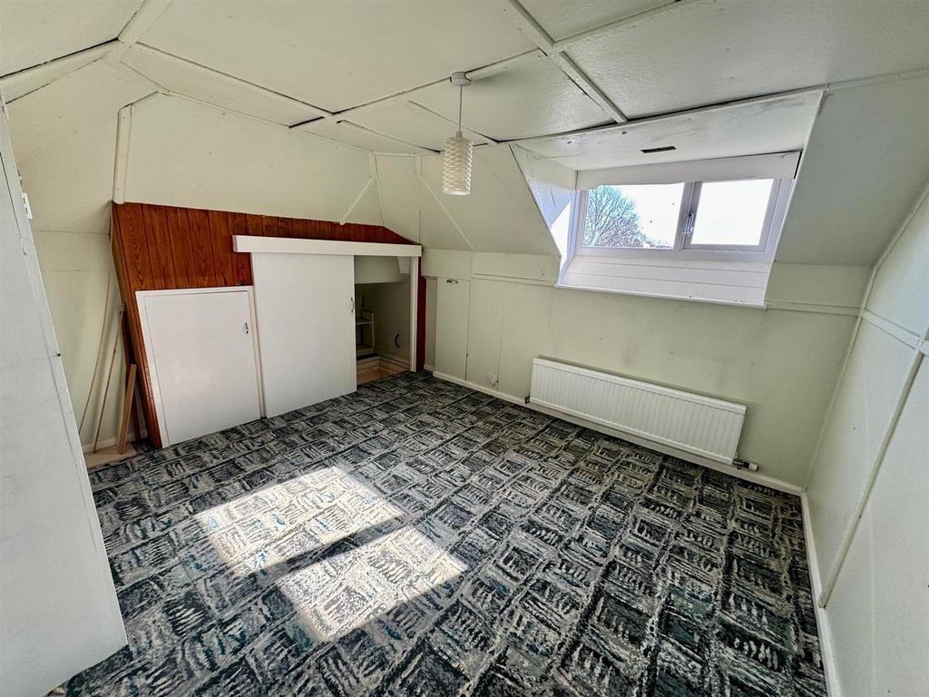 Attic Room.jpg