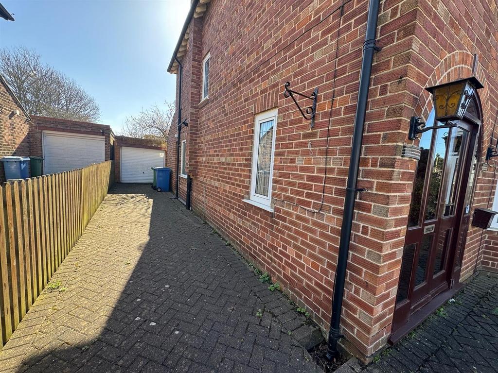 Driveway.jpg