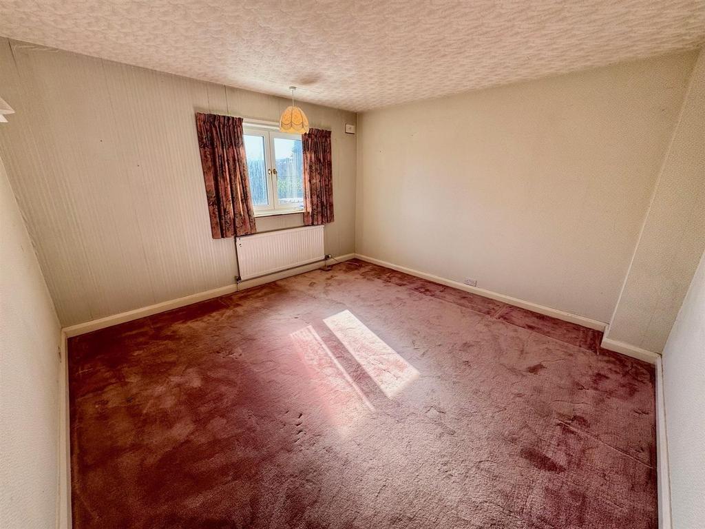 Bedroom 2.jpg