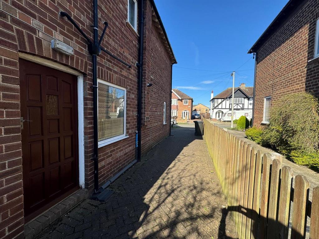 Driveway 2.jpg