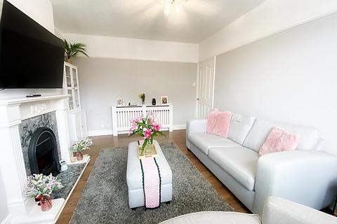 2 bedroom apartment for sale, Lynn Road, Wallsend