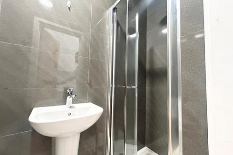 1 bedroom apartment to rent, Queensborough Terrace, Bayswater, London
