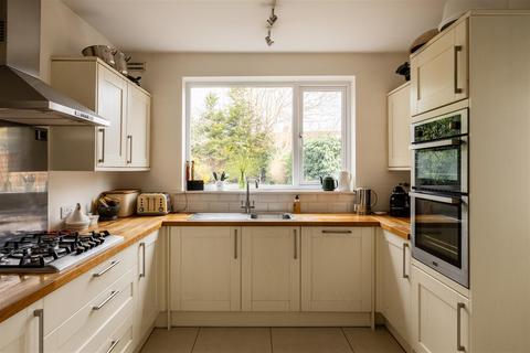 undefined, Oakdene Road, Brockham