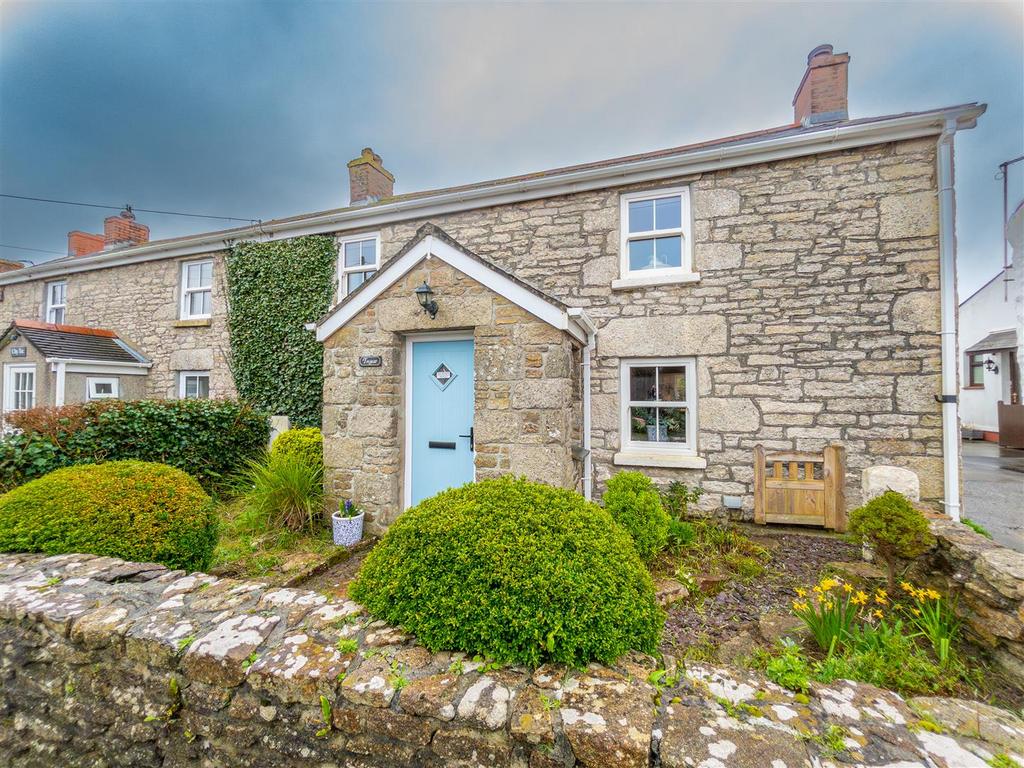 Tregear Cottage, Breage-2.jpg