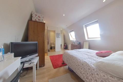 undefined, Garratt Lane, London SW18