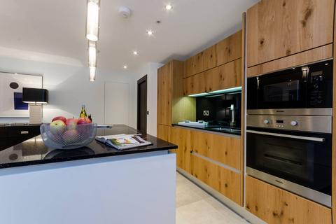 2 bedroom flat to rent, The Loft House, Fulham, SW6