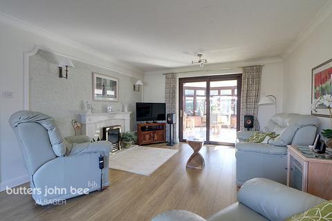 2 bedroom detached bungalow for sale, Wynbank Close, Bignall End