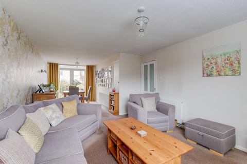 3 bedroom end of terrace house for sale, Caporn Close, Nottingham NG6