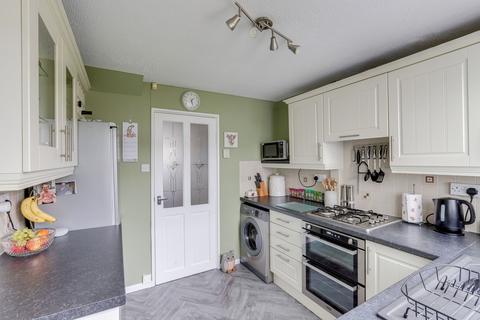 3 bedroom end of terrace house for sale, Caporn Close, Nottingham NG6