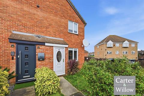2 bedroom end of terrace house for sale, Blossom Close, Essex