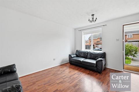 2 bedroom end of terrace house for sale, Blossom Close, Essex