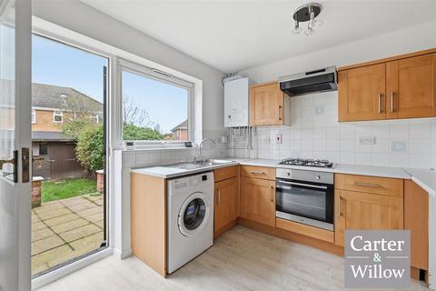 2 bedroom end of terrace house for sale, Blossom Close, Essex