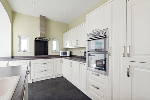 undefined, Kingsknowe Avenue, Edinburgh, EH14