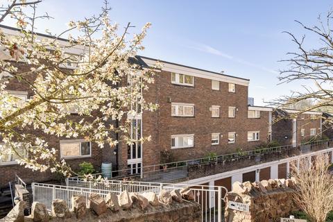 undefined, Windsor Court, Clifton