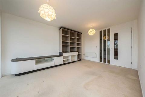 2 bedroom flat to rent, Portsmouth Road, Kingston Upon Thames KT1