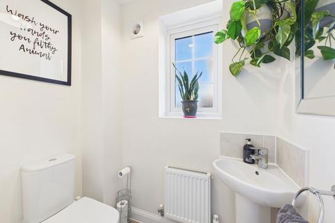 undefined, Weston Close, Calne SN11