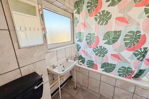 1 bedroom apartment to rent, Church Street, Dagenham RM10