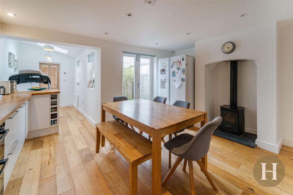 Hadleigh Estate Agents-23.jpg