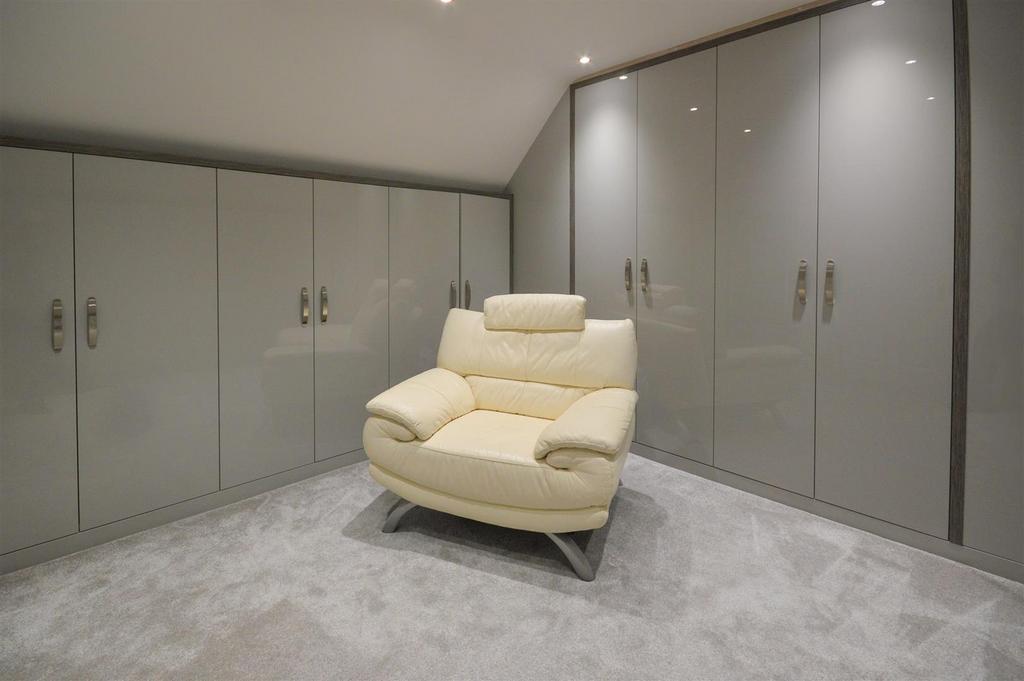 Dressing Room1.jpg