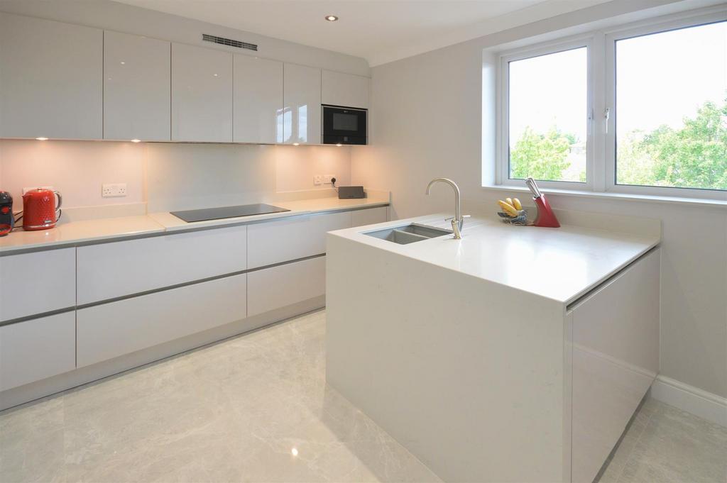 Kitchen A1.jpg