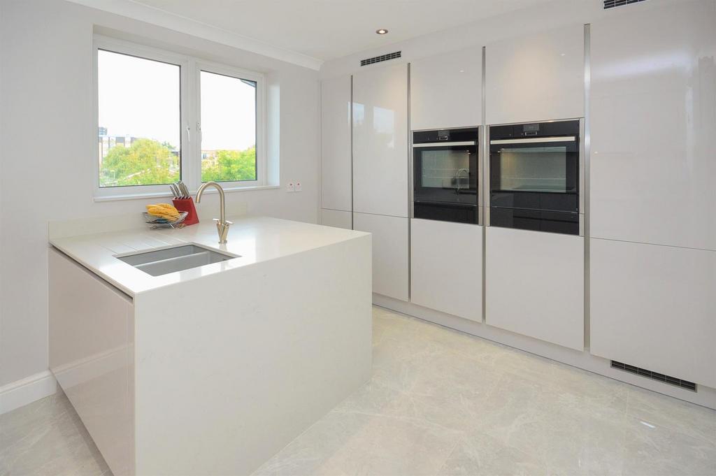 Kitchen B.jpg