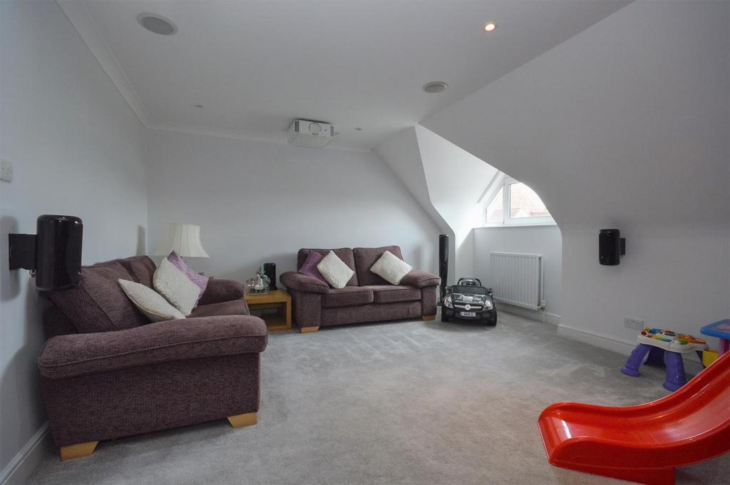 Bedroom Cinema Room1.jpg