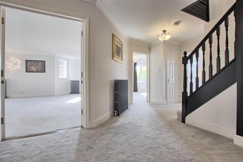 3 bedroom flat to rent, The Eights Marina, Mariners Way, Cambridge