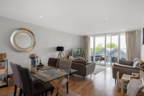undefined, Brentford TW8