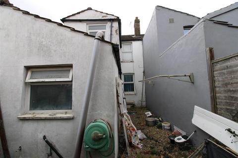 undefined, Saunders Street, Gillingham