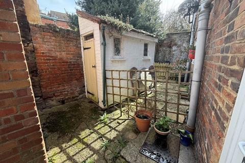 1 bedroom terraced house for sale, Baileys Court, Castle Street, Aylesbury