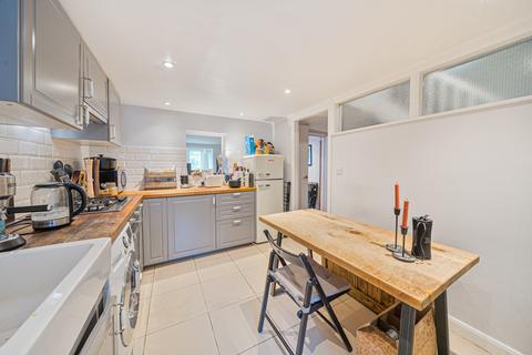 1 bedroom flat for sale, Lothair Road North, London, N4