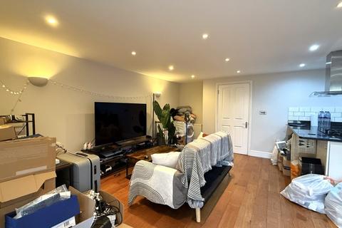 2 bedroom apartment to rent, 12 Aldershot Road, Guildford GU2