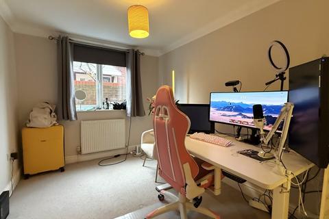 2 bedroom apartment to rent, 12 Aldershot Road, Guildford GU2