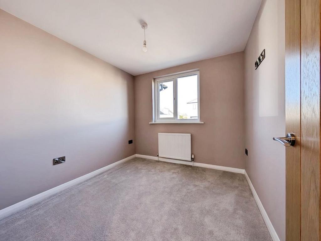 Bedroom Three / Dining
