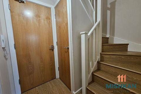 1 bedroom flat to rent, Metropolitan House,  Brindley Road, Manchester