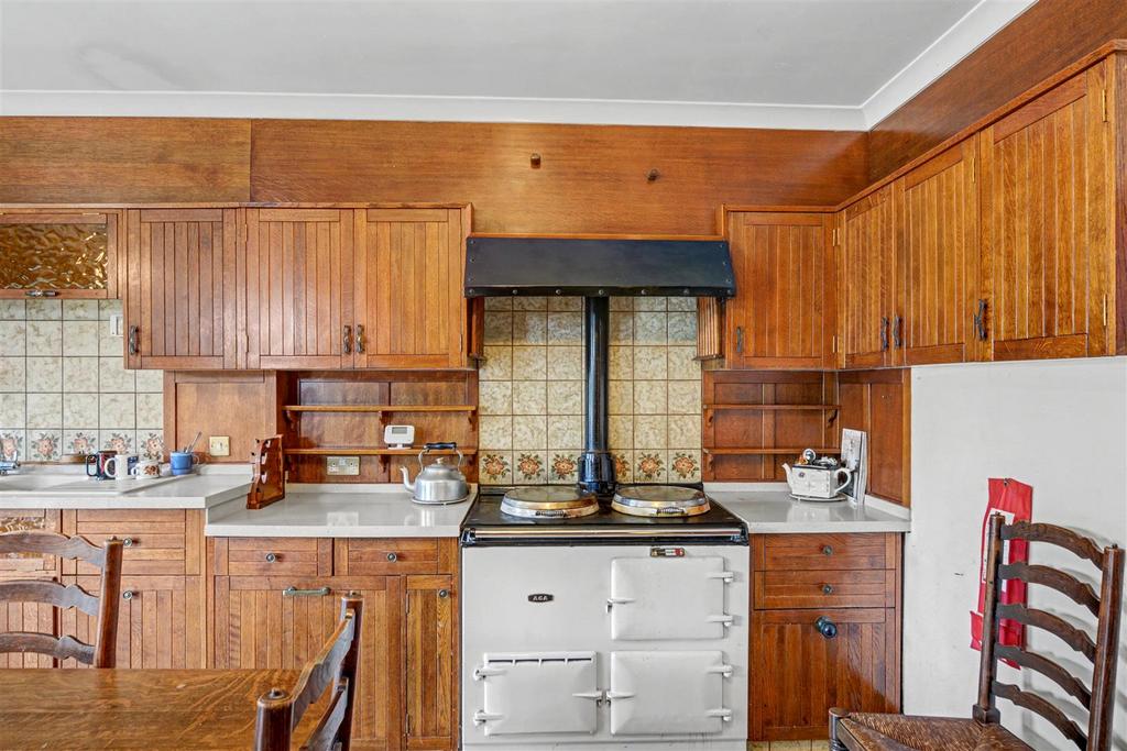 Kitchen 3.jpeg