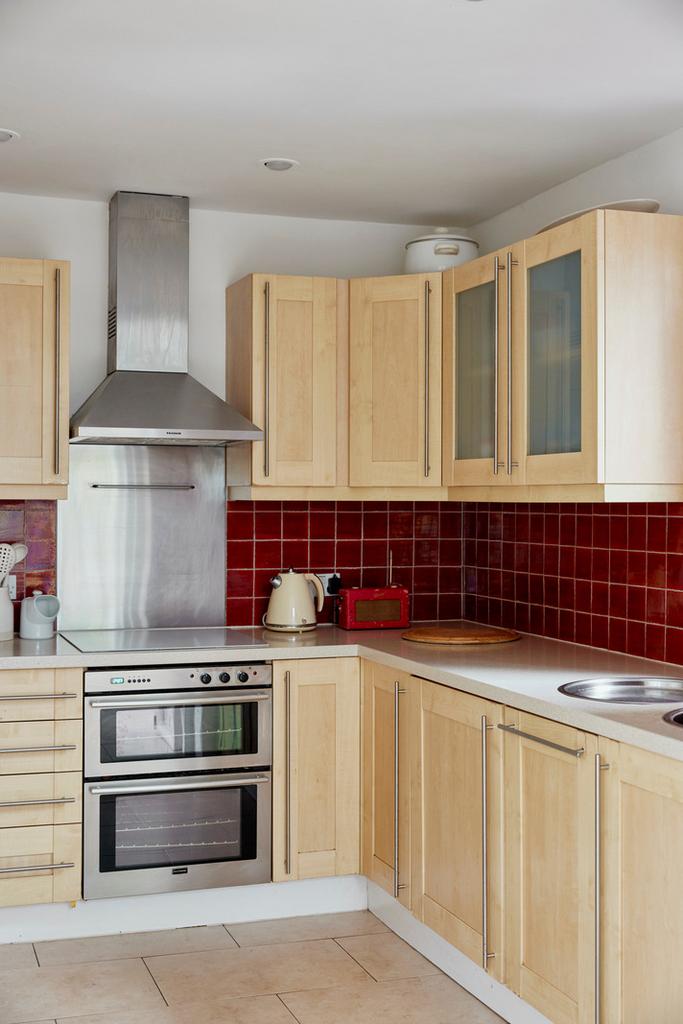 198912 belsize avenue hires 08.jpg