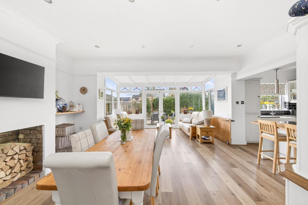 Dining / family room