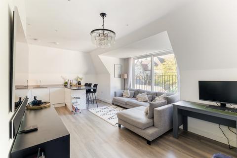1 bedroom flat for sale, Hatchlands Road, Redhill, RH1