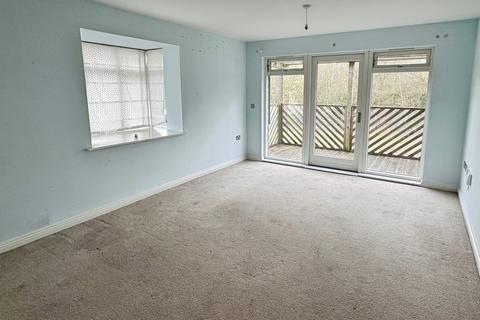 2 bedroom maisonette for sale, Whitmore Way, Horley