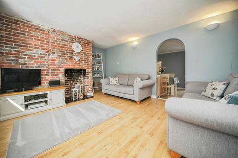 3 bedroom semi-detached house for sale, Cardinalls Road, STOWMARKET