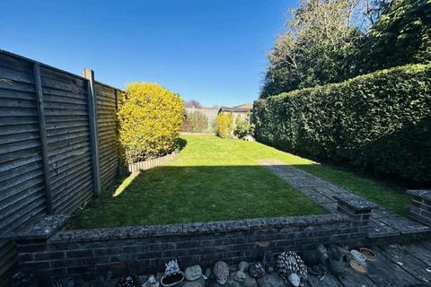 3 bedroom semi-detached house for sale, BROWNING CLOSE, THATCHAM RG18