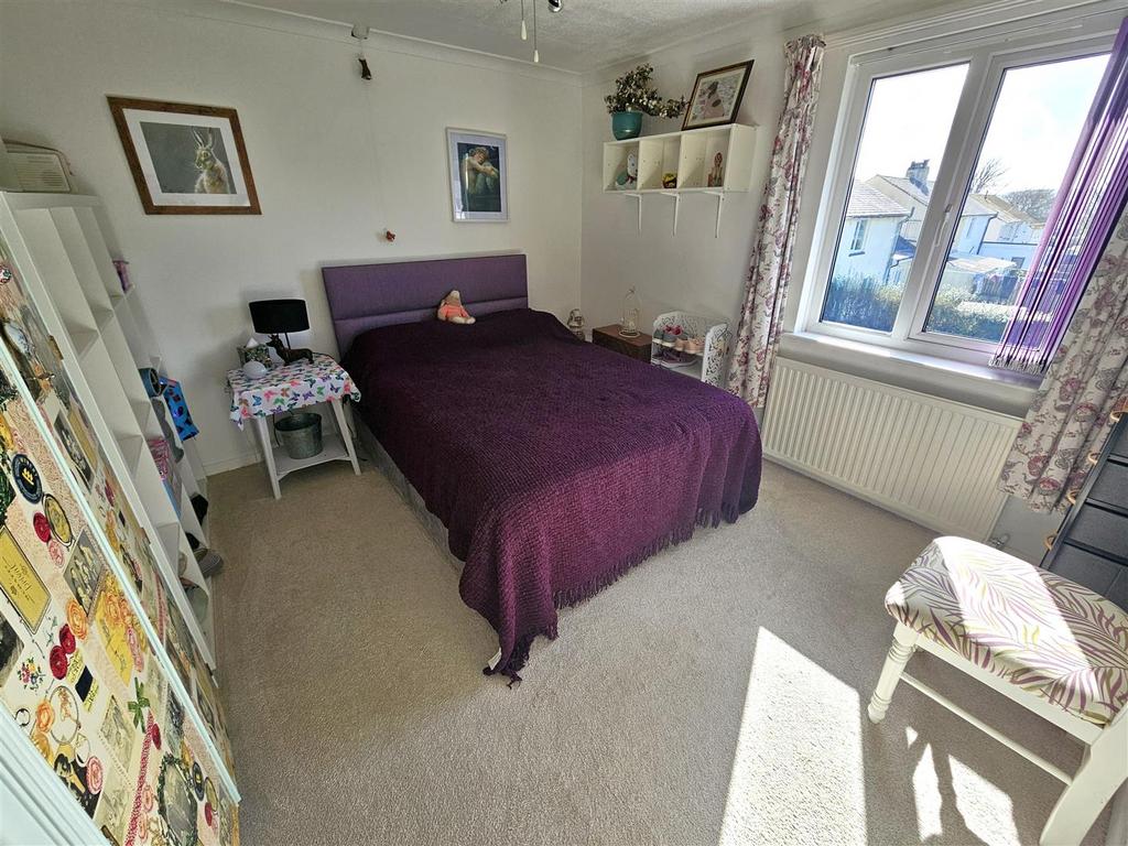 Bedroom 2.jpg